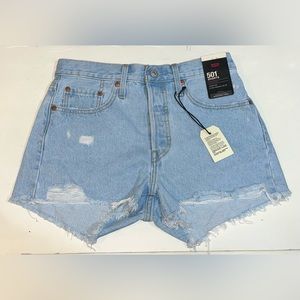 BNWT Levi’s 501 High Rise Jean Short
